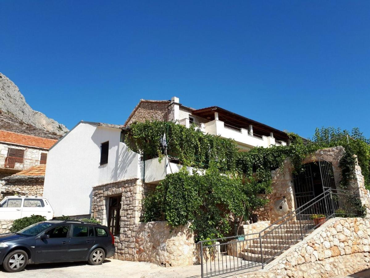 Apartments With A Parking Space Ivan Dolac, Hvar - 8753 Exterior photo